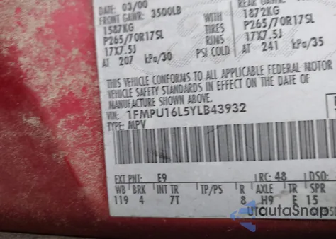 2000 Ford Expedition Xlt from USA, damaged, VIN 1FMPU16L5YLB43932